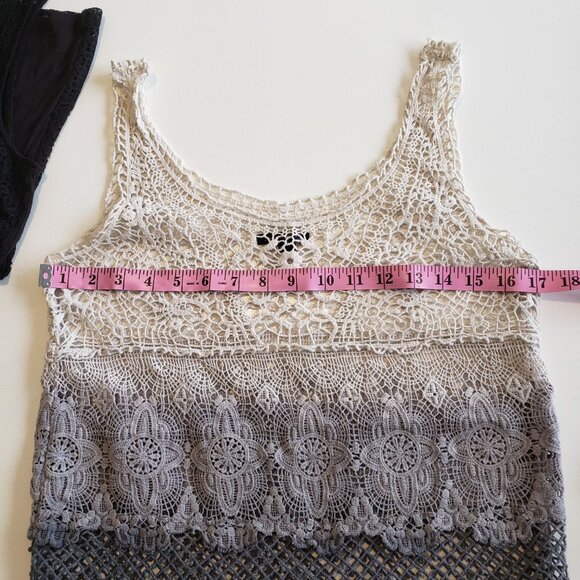 Boho crochet bundle of 3 tank style tops - Picture 11 of 13